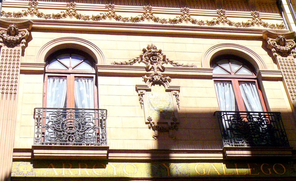 Palencia - Estudio Arroyo y Gallego (Oficina de Turismo) 2