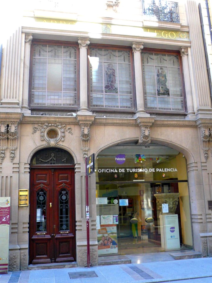 Palencia - Estudio Arroyo y Gallego (Oficina de Turismo) 1
