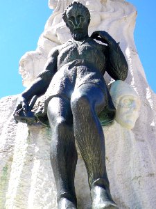 Palencia - Plaza Mayor, Monumento a Alonso Berruguete 5