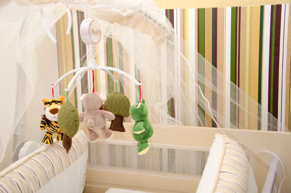 Mobile forest cradle room boy