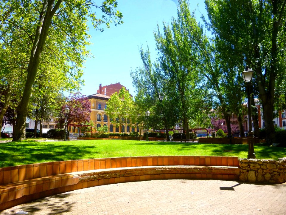 Palencia - Jardinillos de la Estación 11