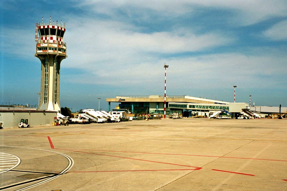Palermo-Airport-bjs2007-01
