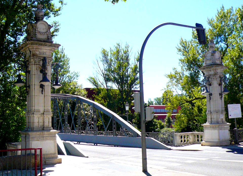 Palencia - Puente de Hierro 01