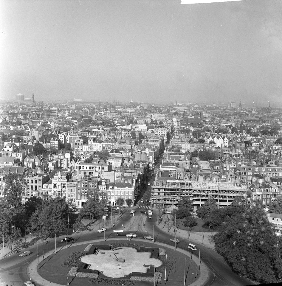 Panorama vanaf De Nederlandsche Bank op het Frederiksplein en de Utrechtsestraat, Bestanddeelnr 918-3349