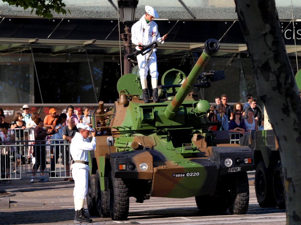 Panhard ERC 90 (Engin de Reconnaissance à Canon de 90 mm), French army licence registration '6854 0220', photo-1