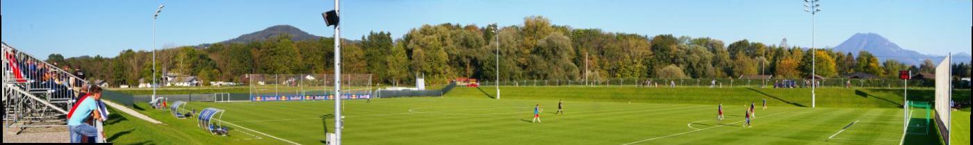Panorama Hauptfeld Red Bull Akademie Salzburg Liefering
