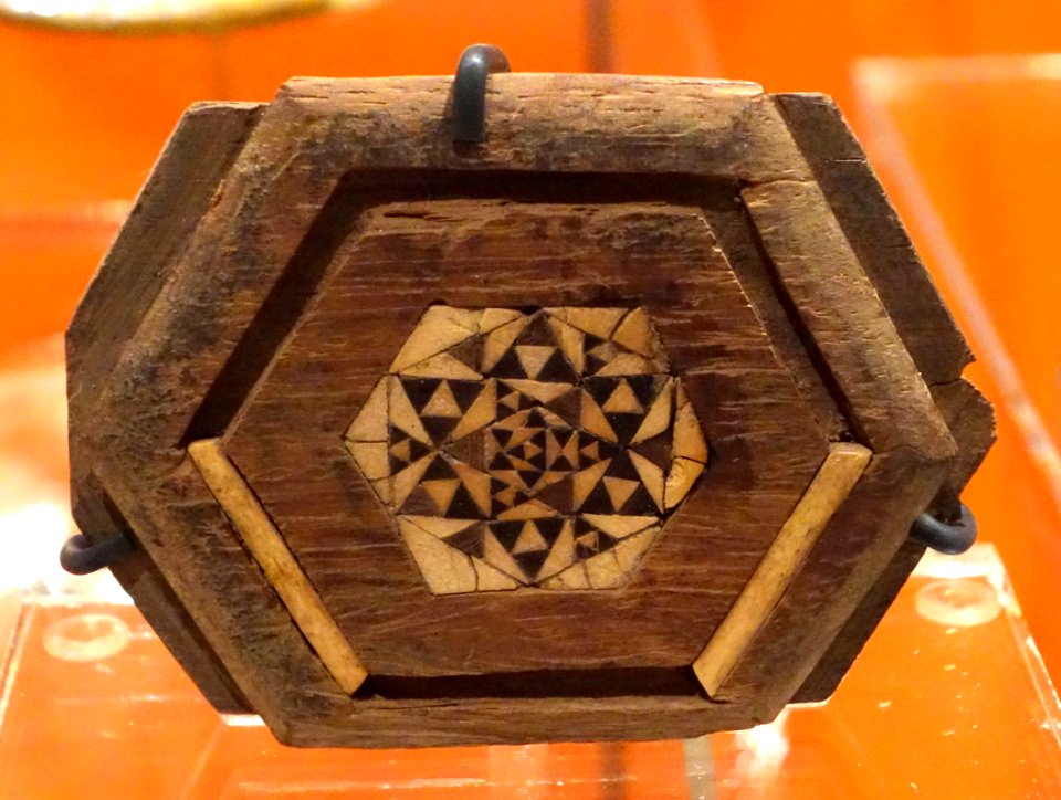 Panel component with inlaid geometric design, Egypt, 14th-15th century, wood, ivory, and dark wood inlay - Royal Ontario Museum - DSC04661