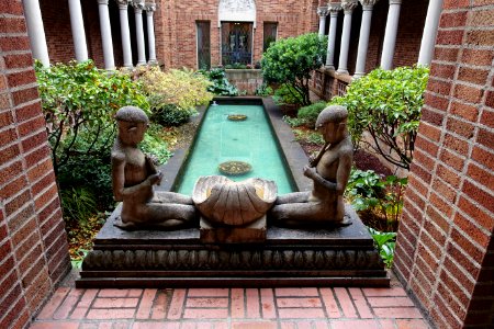 Pans by Oliver L. Barrett - Prince Lucien Campbell Memorial Courtyard - Jordan Schnitzer Museum of Art, University of Oregon - Eugene, Oregon - DSC09571