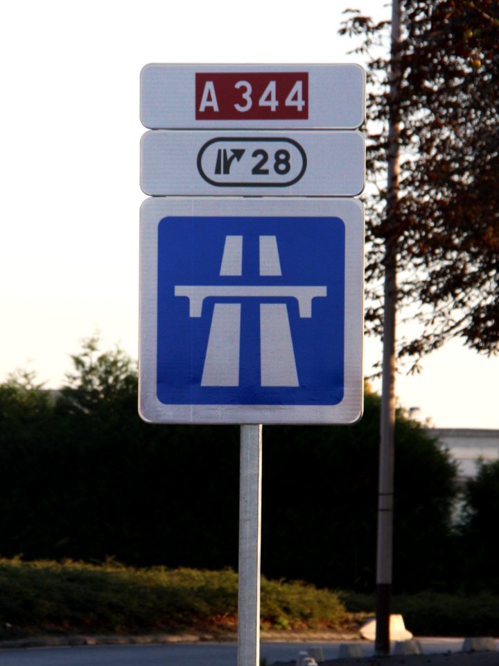 Panneau entrée A344
