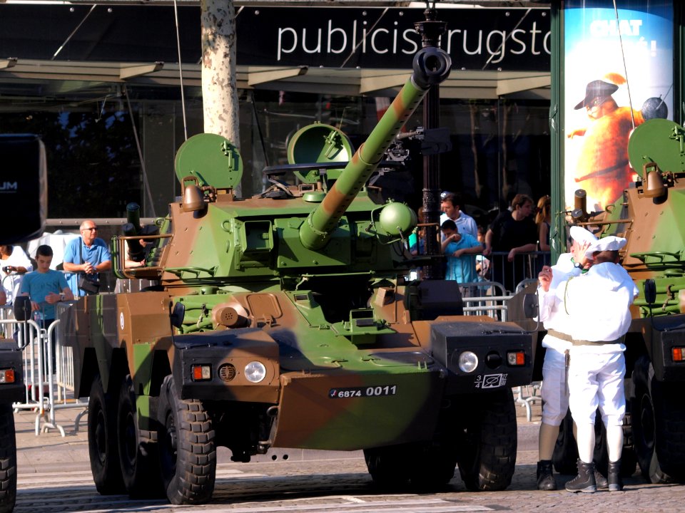 Panhard ERC 90 (Engin de Reconnaissance à Canon de 90 mm), French army licence registration '6874 0011', photo-1
