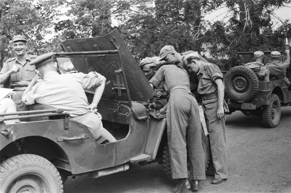 Panne aan de jeep, Bestanddeelnr 57-3-3