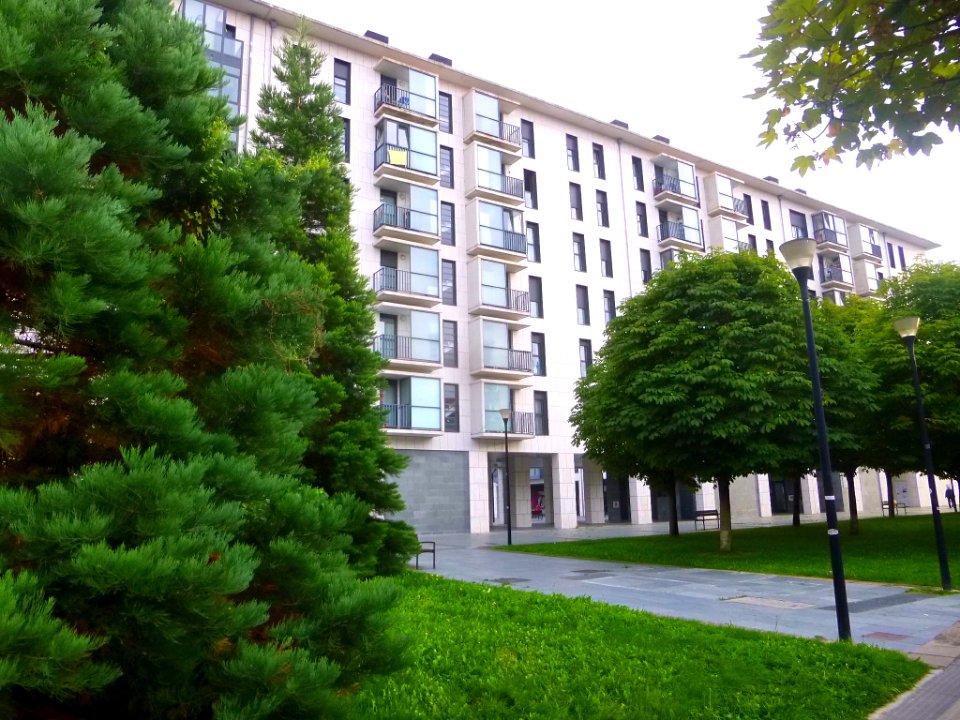 Pamplona - Plaza Juana García Orcoyen 2