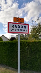 Panneau d'entrée de Radon, commune d'Écouves (Orne)