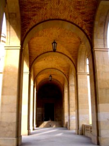 Pamplona - Sala de Exposiciones Conde de Rodezno (ex Monumento a los Caídos) 1