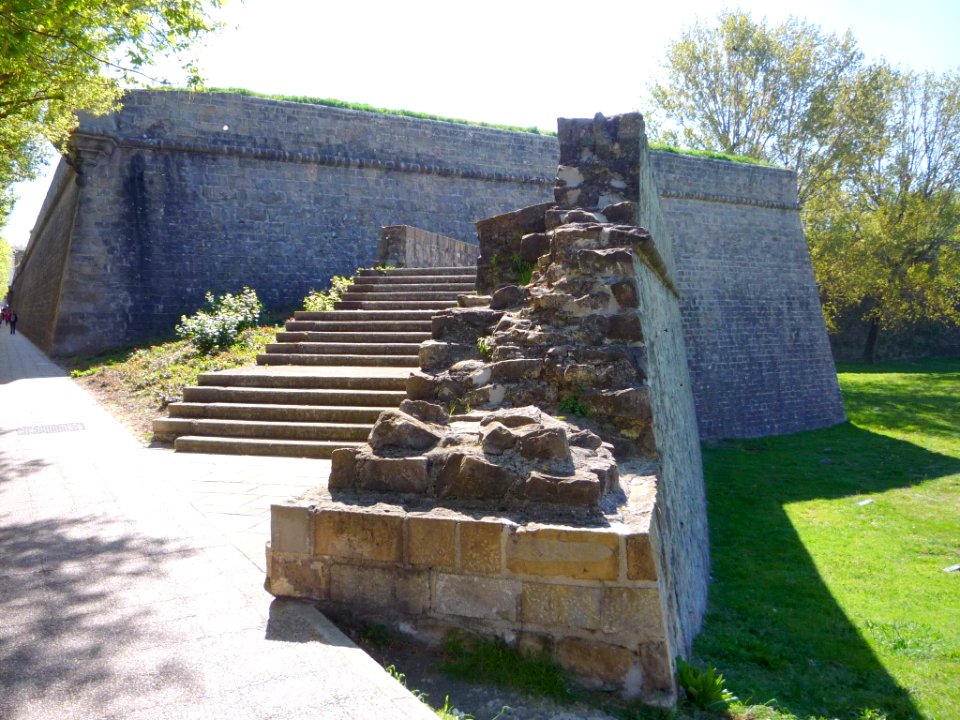Pamplona - Ciudadela, Revellín de Santa Ana 4