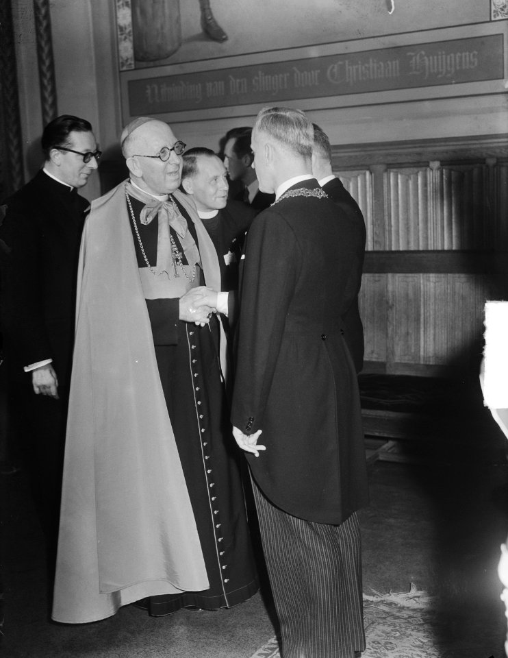 Pan Romana congres receptie rijksmuseum Burgemeester d Ailly met mevrouw Francoi, Bestanddeelnr 904-1463