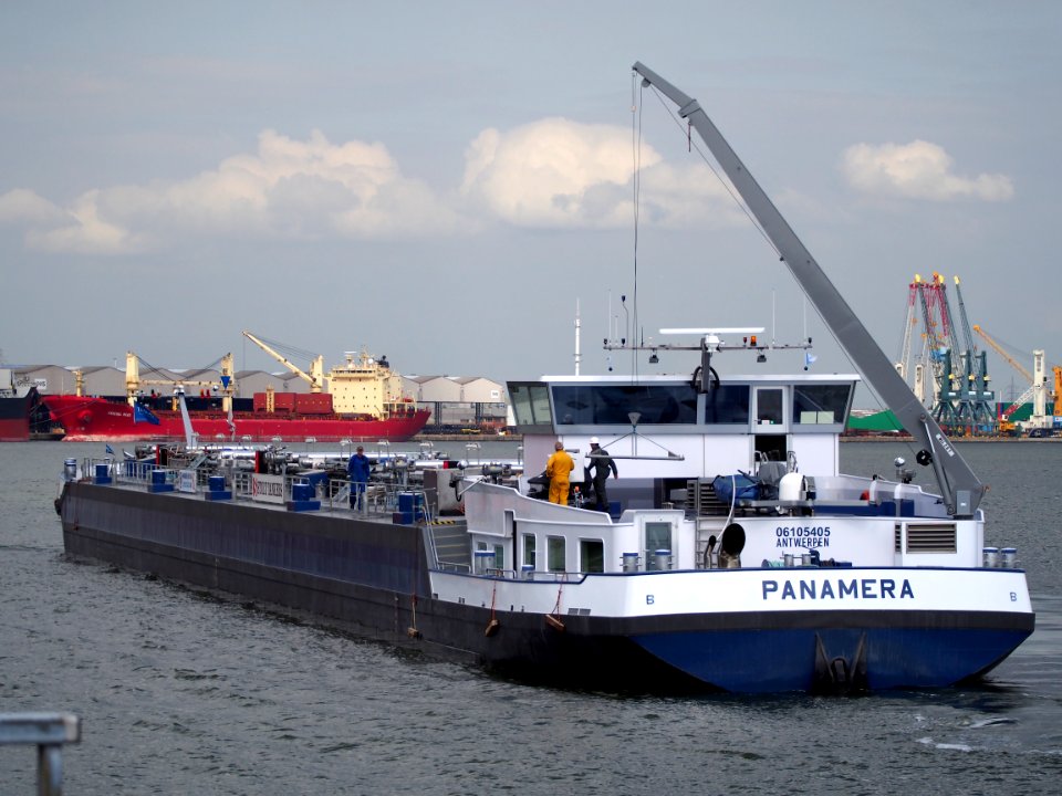 Panamera - ENI 06105405, Port of Antwerp pic2