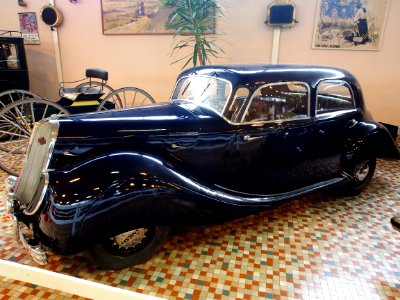 Panhard X77 Dynamique, Saloon at the Musée Automobile de Vendée pic-004