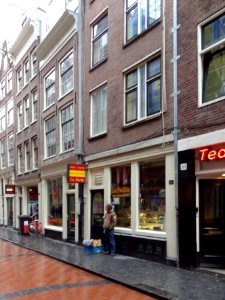 Pand met gevel onder rechte lijst (7)