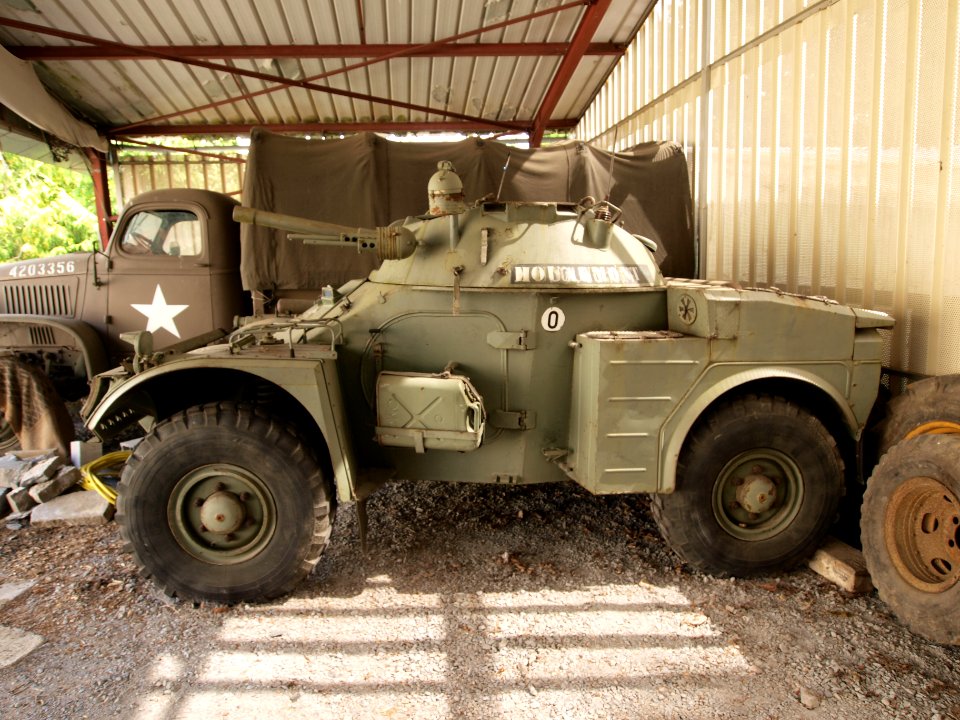 Panhard AML 60 pic4
