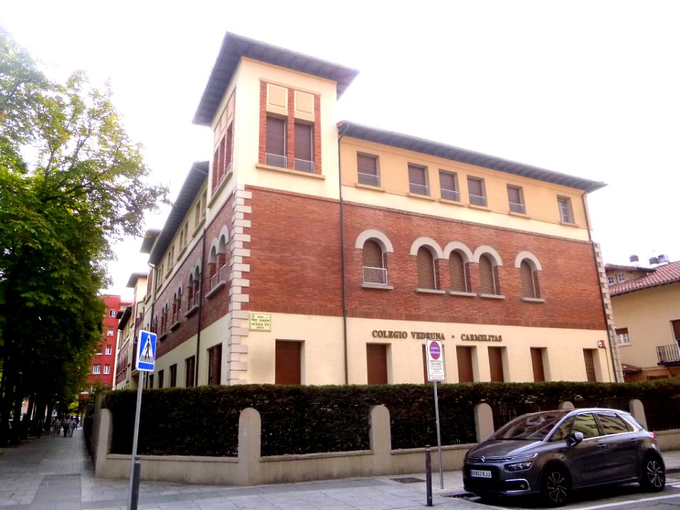 Pamplona - Colegio Vedruna-Carmelitas 1