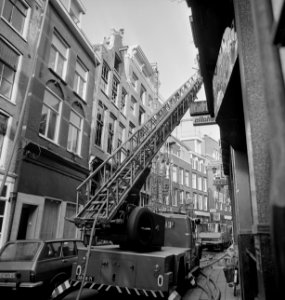 Panden in Warmoesstraat Amsterdam uitgebrand, Bestanddeelnr 929-5764