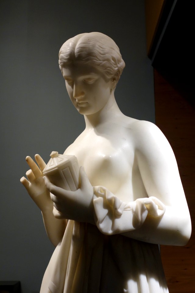 Pandora by Chauncy Bradley Ives, 1871, marble, view 2 - Brooklyn Museum - DSC09595