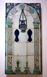 Panel of revetment tiles representing a mihrab, Syria, Damascus, 17th century AD, underglaze-painted fritware - Aga Khan Museum - Toronto, Canada - DSC06793