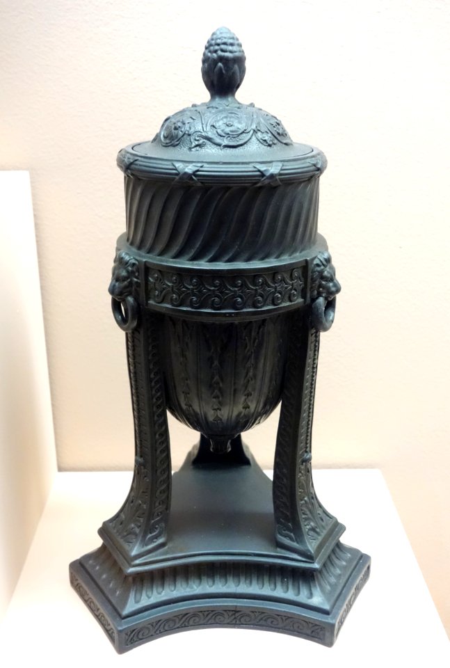 Pair of Vases with Reversible Cover, 2 of 2 - Wedgwood, designed 1770, made c. 1785 - Brooklyn Museum - Brooklyn, NY - DSC08902