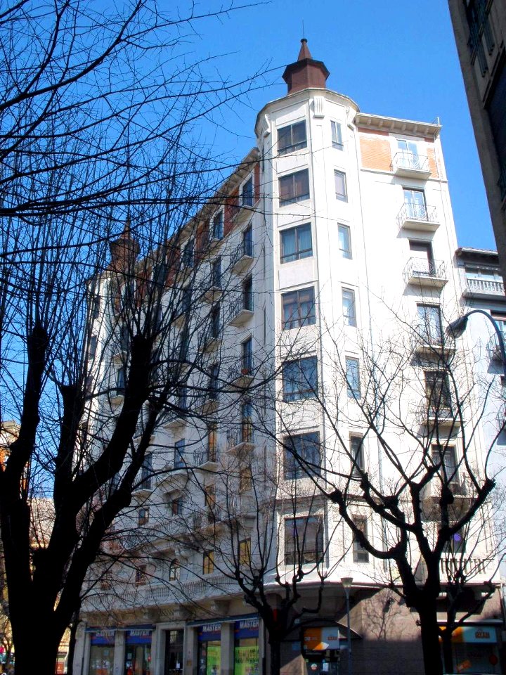 Pamplona - Plaza del Príncipe de Viana 07