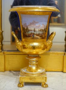 Pair of urns owned by George Peabody, 1 of 2, Paris, 1836, porcelain - Peabody Essex Museum - DSC07083
