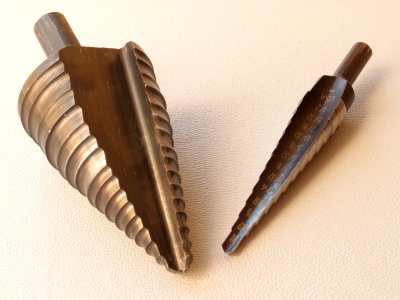 Pair of unibits aka step bits