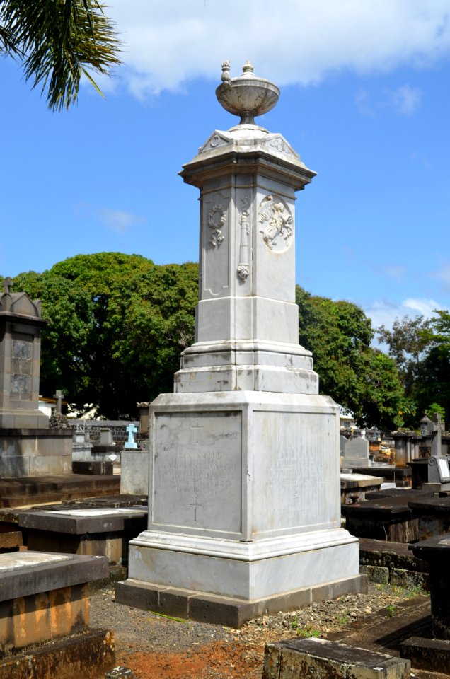 Pamplemousses, Cemetery, grave Jean Staub