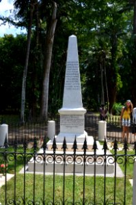 Pamplemousses, Sir Seewoosagur Ramgoolam Botanical Garden, Monument Liénard