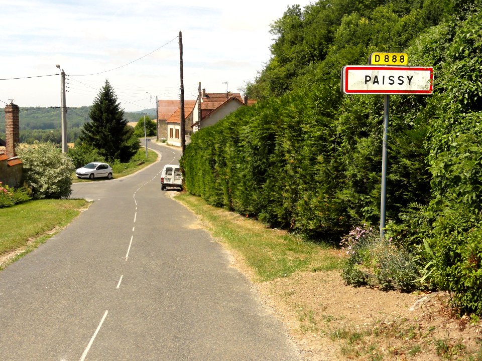 Paissy (Aisne) city limit sign