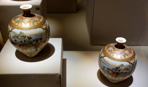 Pair of Three-Footed Vases, Japan (Tokyo), Hotoda workshop, undated, earthenware with overglaze and gold - Chazen Museum of Art - DSC02420