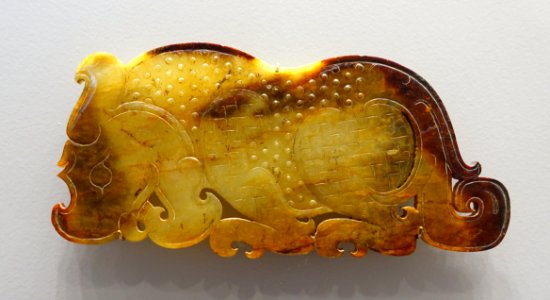 Pair of Tigers, 2 of 2, China, Warring States or Western Han period, 3rd century BC, nephrite - Arthur M. Sackler Museum, Harvard University - DSC00752