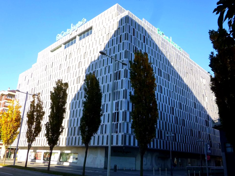 Pamplona - El Corte Inglés 2