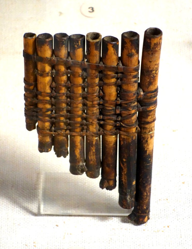 Pan pipes - Luba, Zaire - Royal Museum for Central Africa - DSC07075