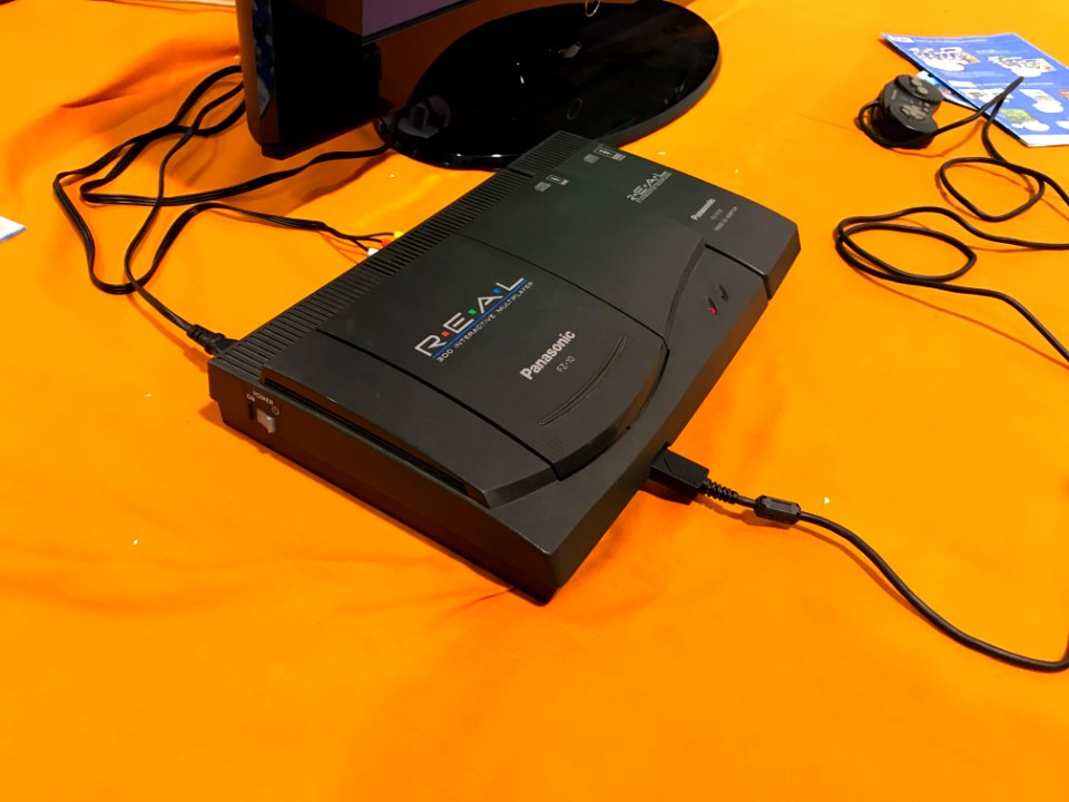 Panasonic FZ-10 3DO Console