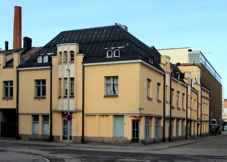 Pakkahuoneenkatu 30 Oulu 20150502 02