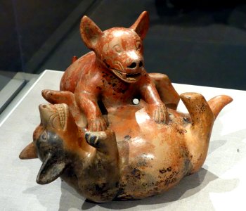 Pair of joined, playing dogs, West Mexico, Colima, 300 BC to 300 AD, earthenware - De Young Museum - DSC00457