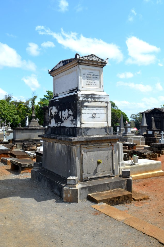 Pamplemousses, Cemetery, grave Emmelina de Carcenac