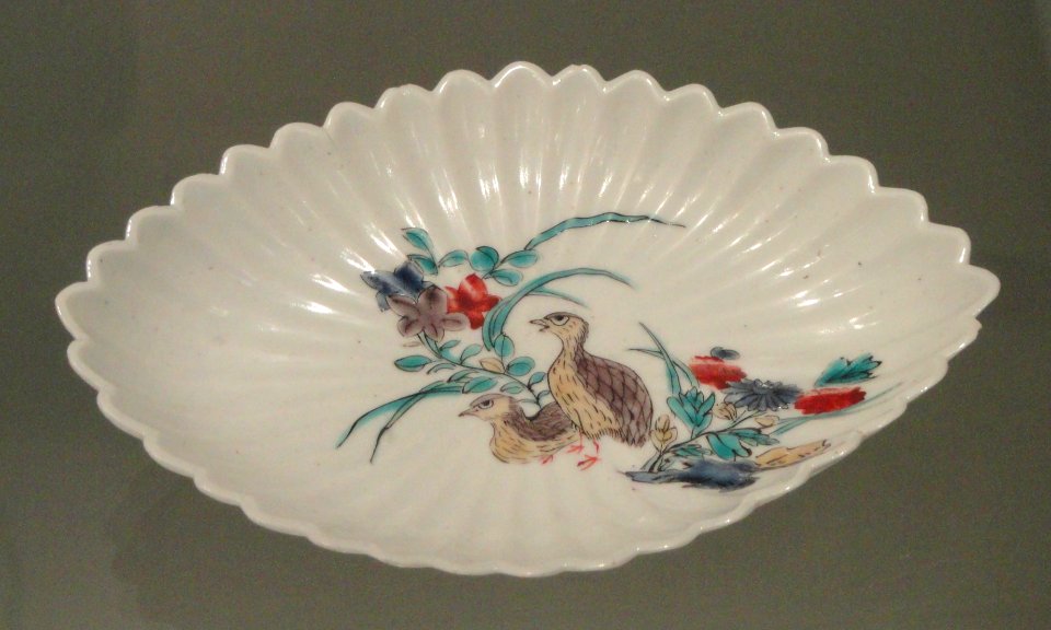 Pair of Lozenge-form Dish with Quail Design in Ko-Kutani style - one dish, c. 1700, Arita, hard-paste porcelain with overglaze enamels - Gardiner Museum, Toronto - DSC00485