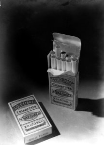 Pakjes sigaretten van Gold Flake, Bestanddeelnr 191-0498