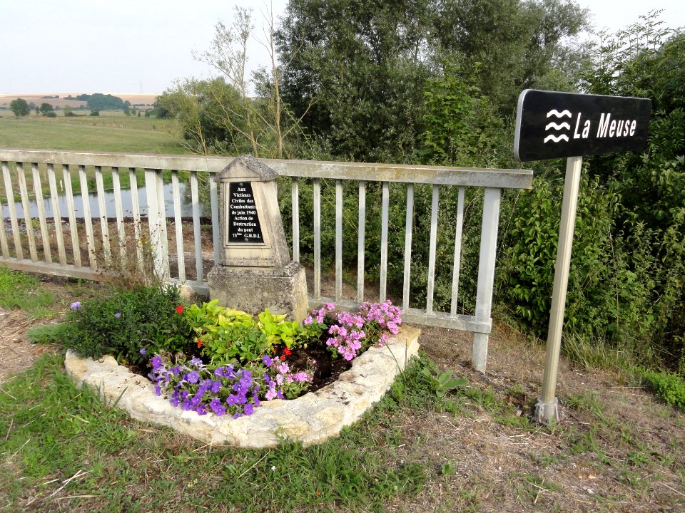 Pagny-sur-Meuse (Meuse) mémorial de guerre du Pont de la Meuse