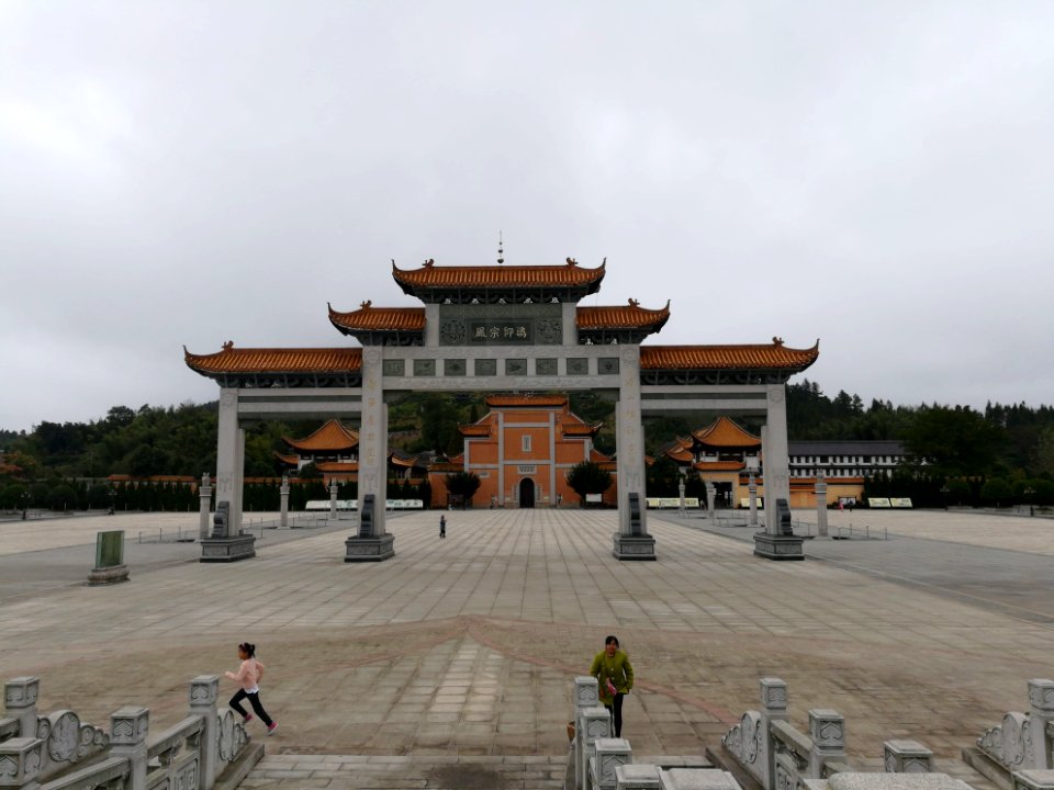 Paifang in Miyin Temple, picture2