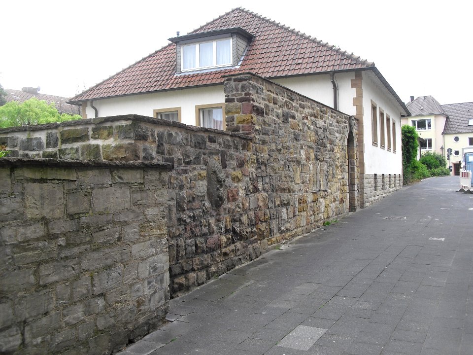 Paderborn-Mauer mit Spolien-Gaukirchweg