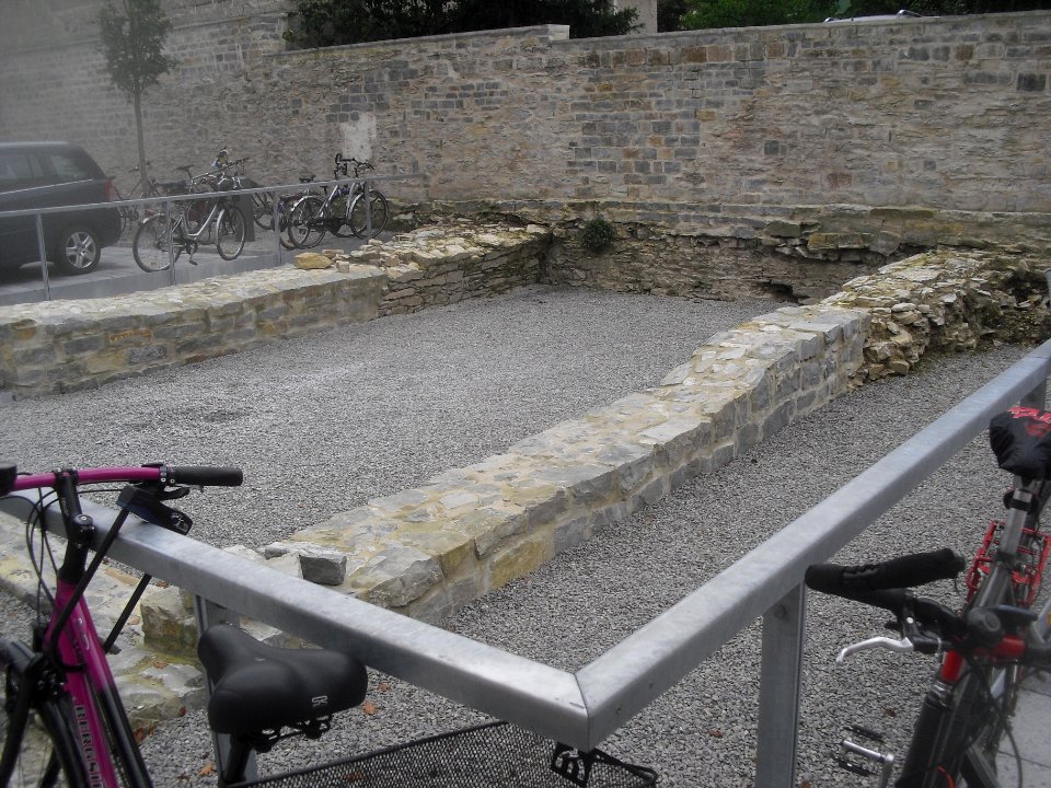 Paderborn-Stadelhof Fundamente eines Fachwerkhauses