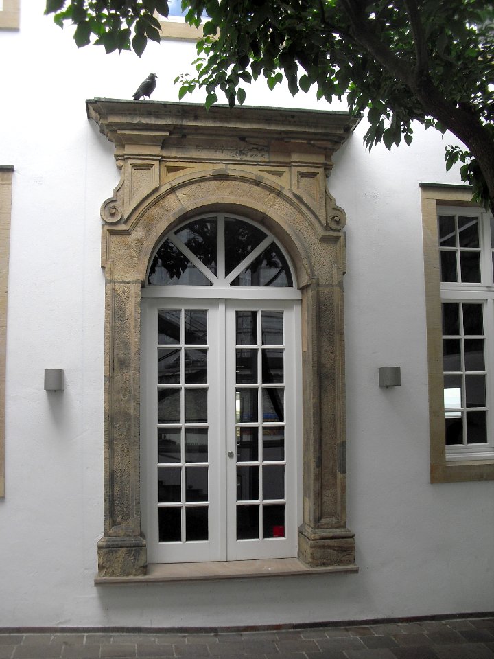 Paderborn-Portal, Barock-Rathausplatz 9
